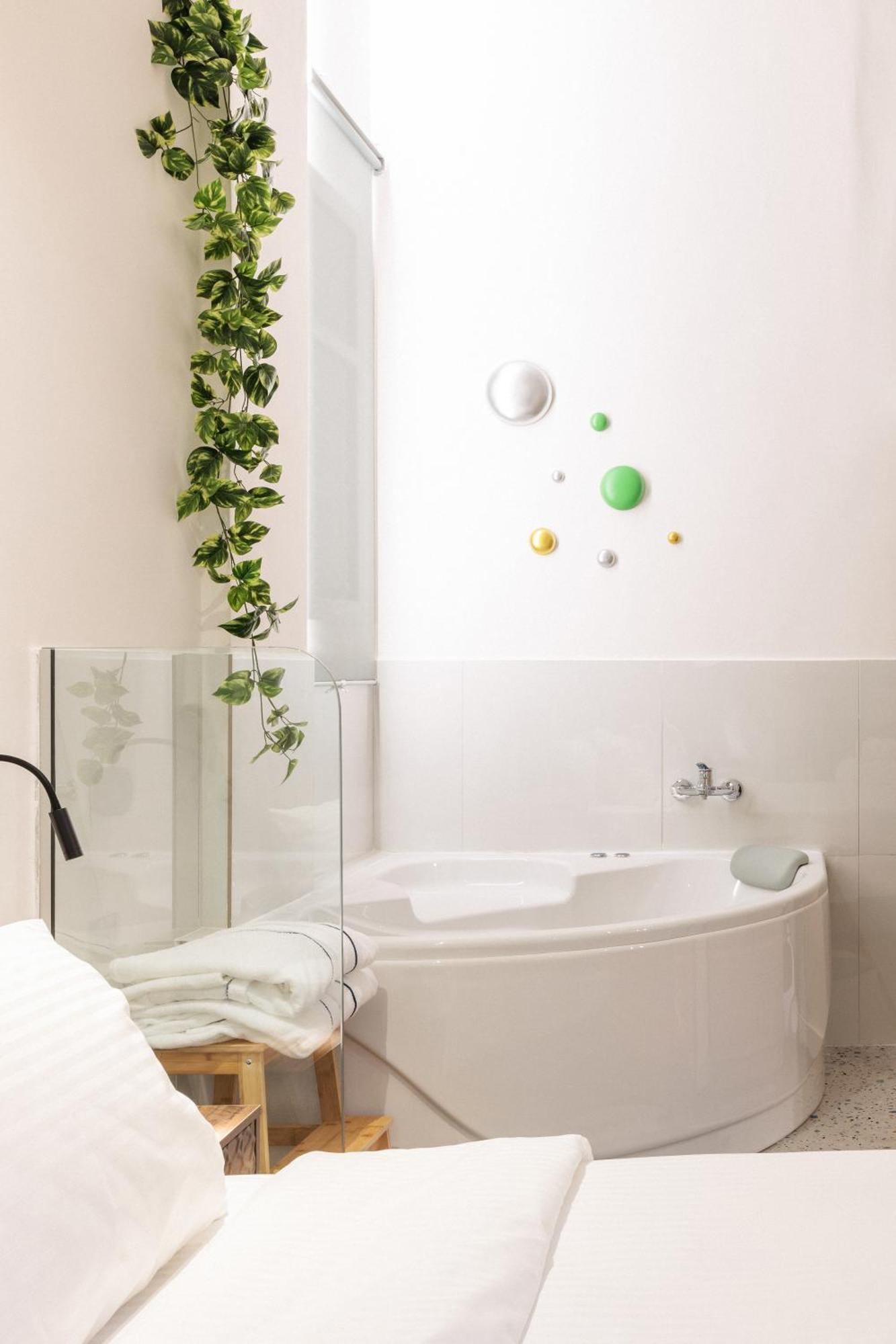 Couple-In Magical Suite With Jacuzzi Tesalónica Exterior foto